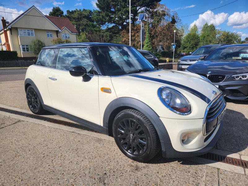MINI HATCH 1.5 Cooper Euro 6 (s/s) 3dr